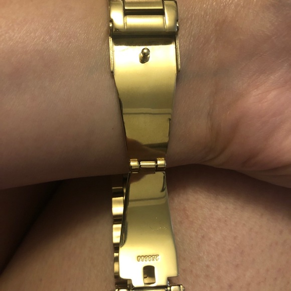 Michael Kors Gold watch - Picture 5 of 8
